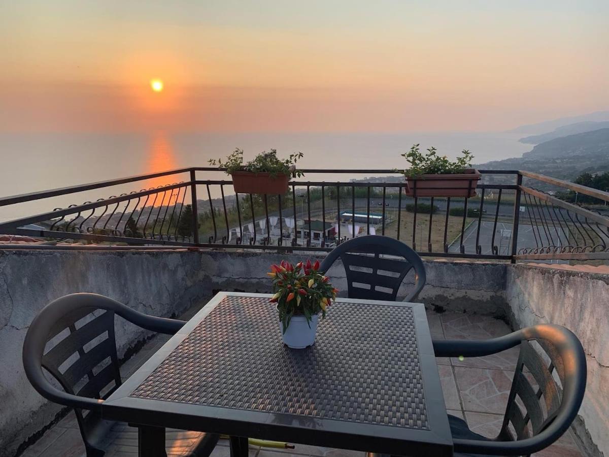 Tra Mari E Monti Apartment Fuscaldo Ngoại thất bức ảnh